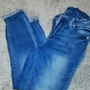 Kancan skinny jeans, ruffle top